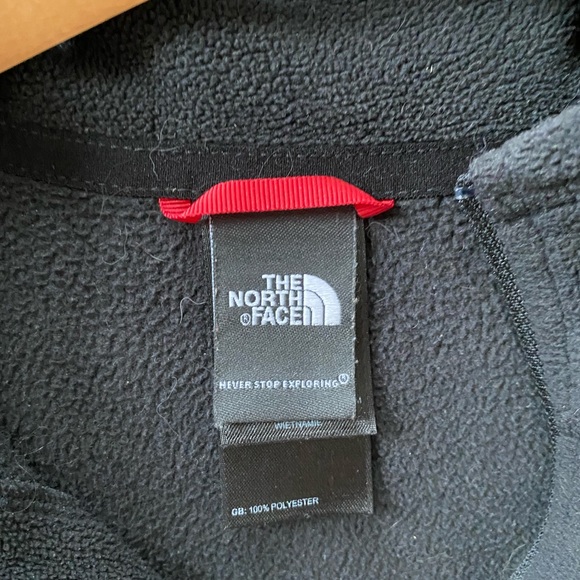 Pullover - Picture 2 of 2